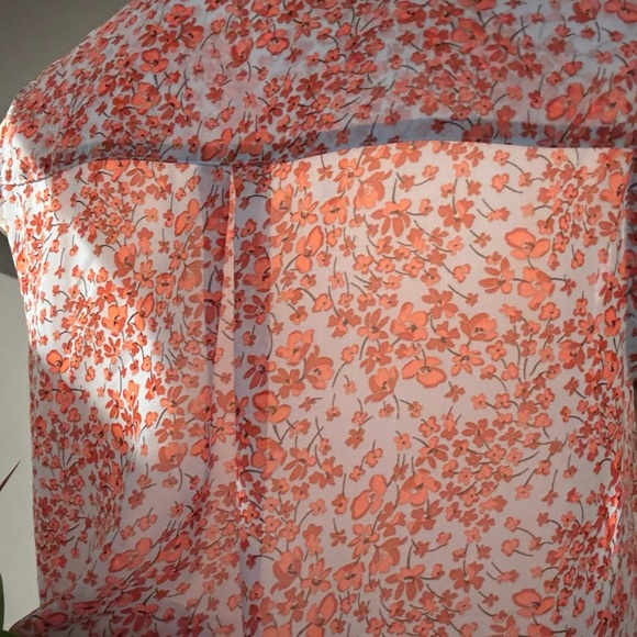 Floral Sleeveless Button-Up Top - Orange - Picture 7 of 8